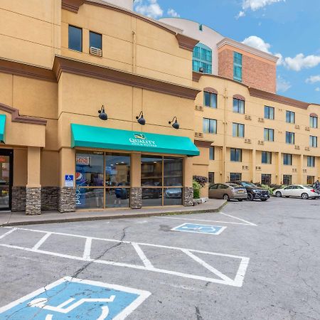 Quality Inn & Suites Niagara Falls Esterno foto