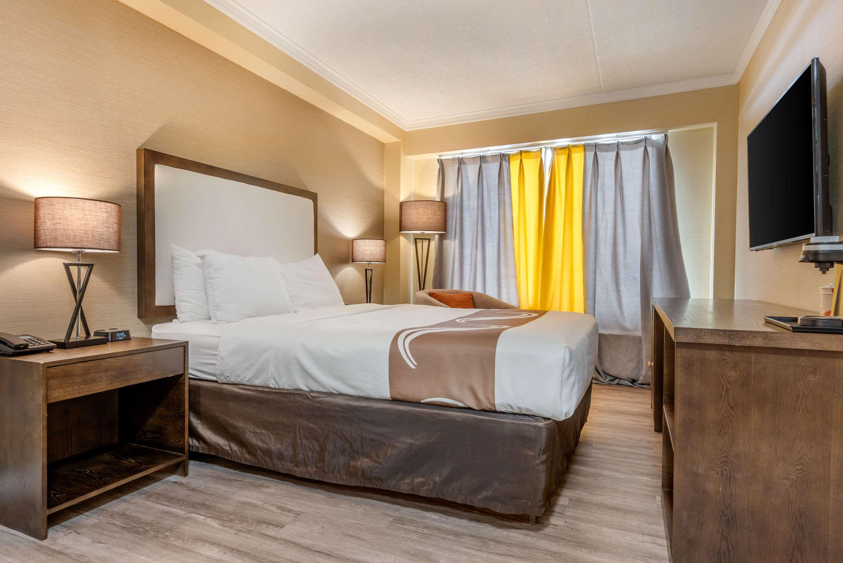Quality Inn & Suites Niagara Falls Esterno foto
