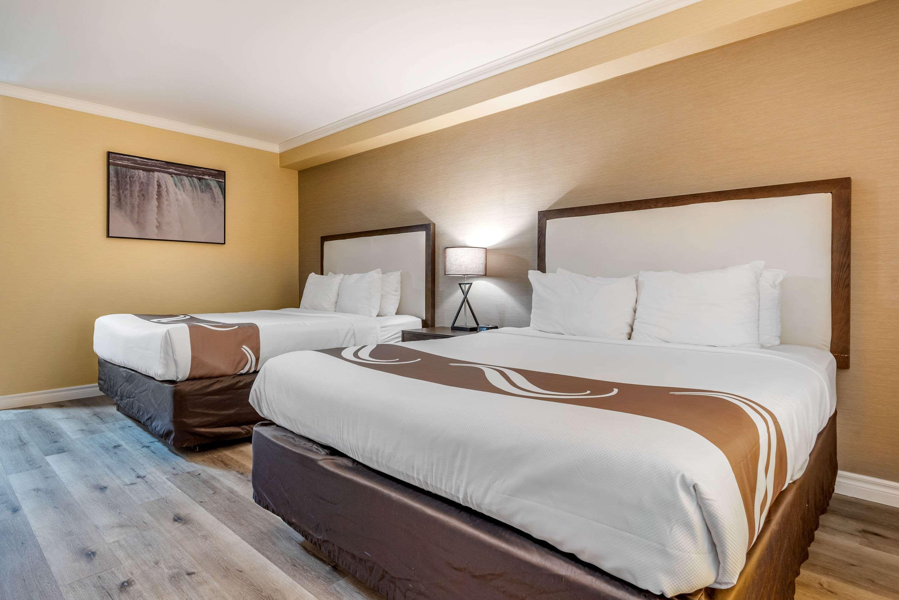 Quality Inn & Suites Niagara Falls Esterno foto