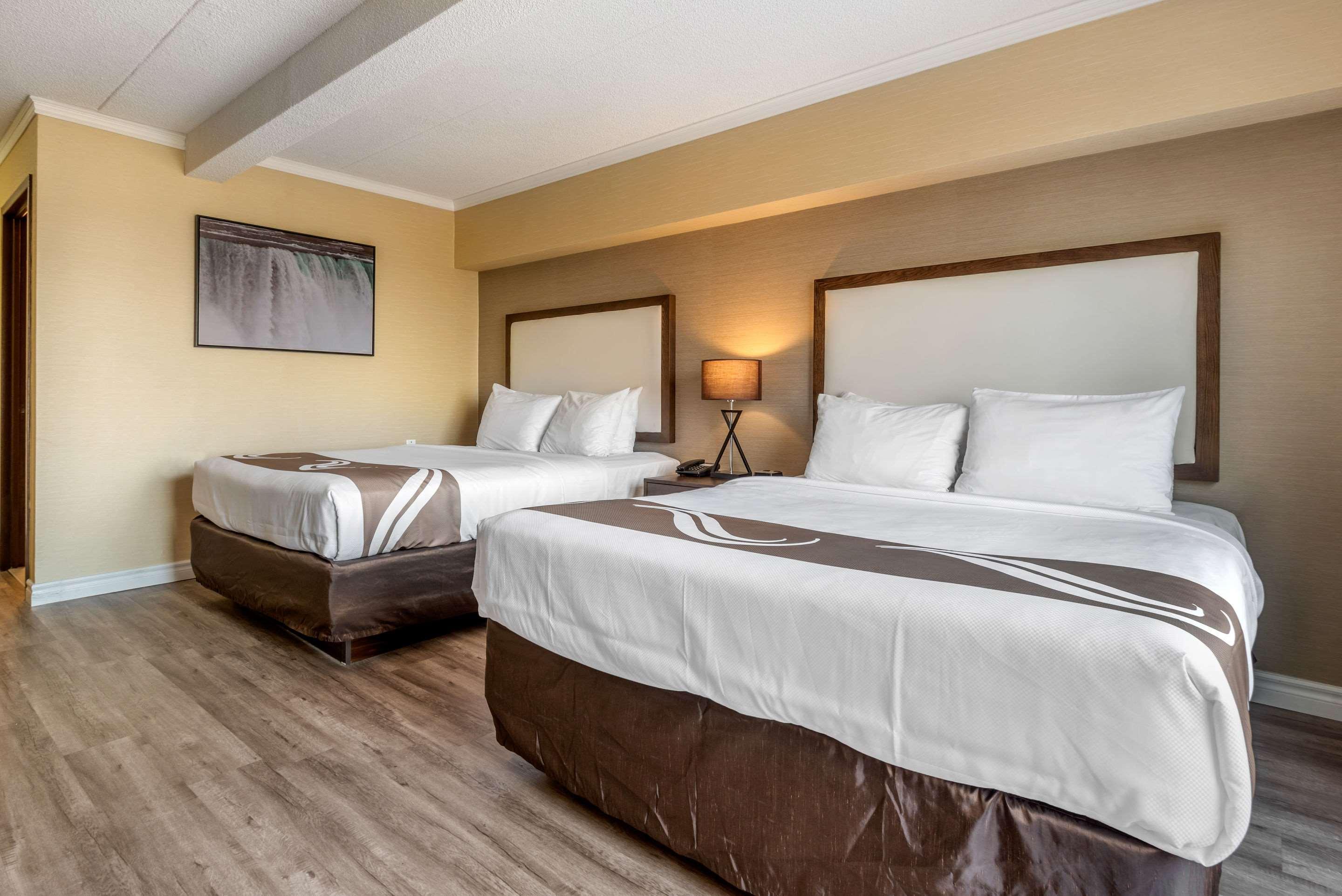 Quality Inn & Suites Niagara Falls Esterno foto