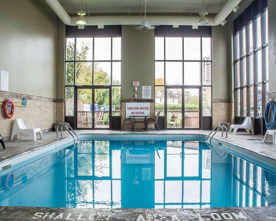 Quality Inn & Suites Niagara Falls Esterno foto