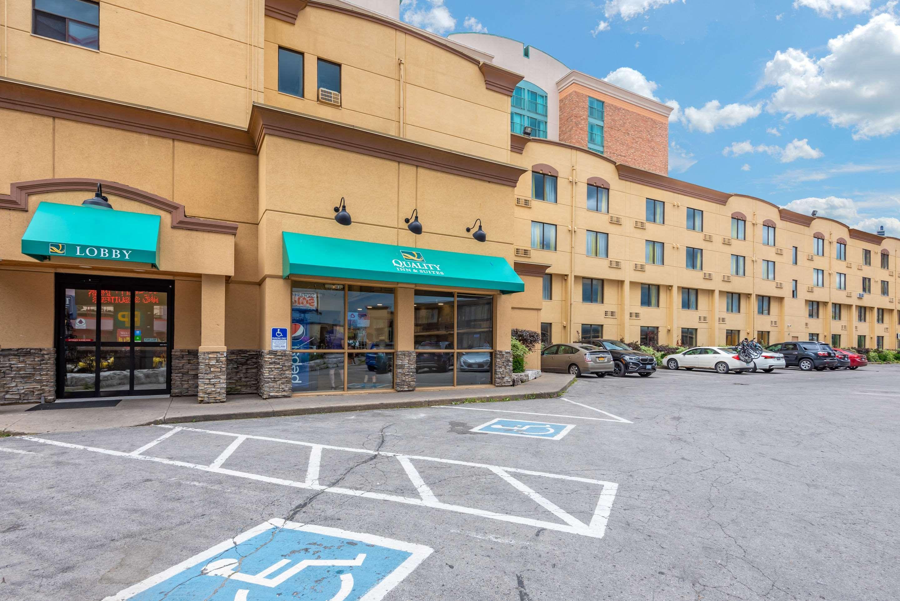 Quality Inn & Suites Niagara Falls Esterno foto