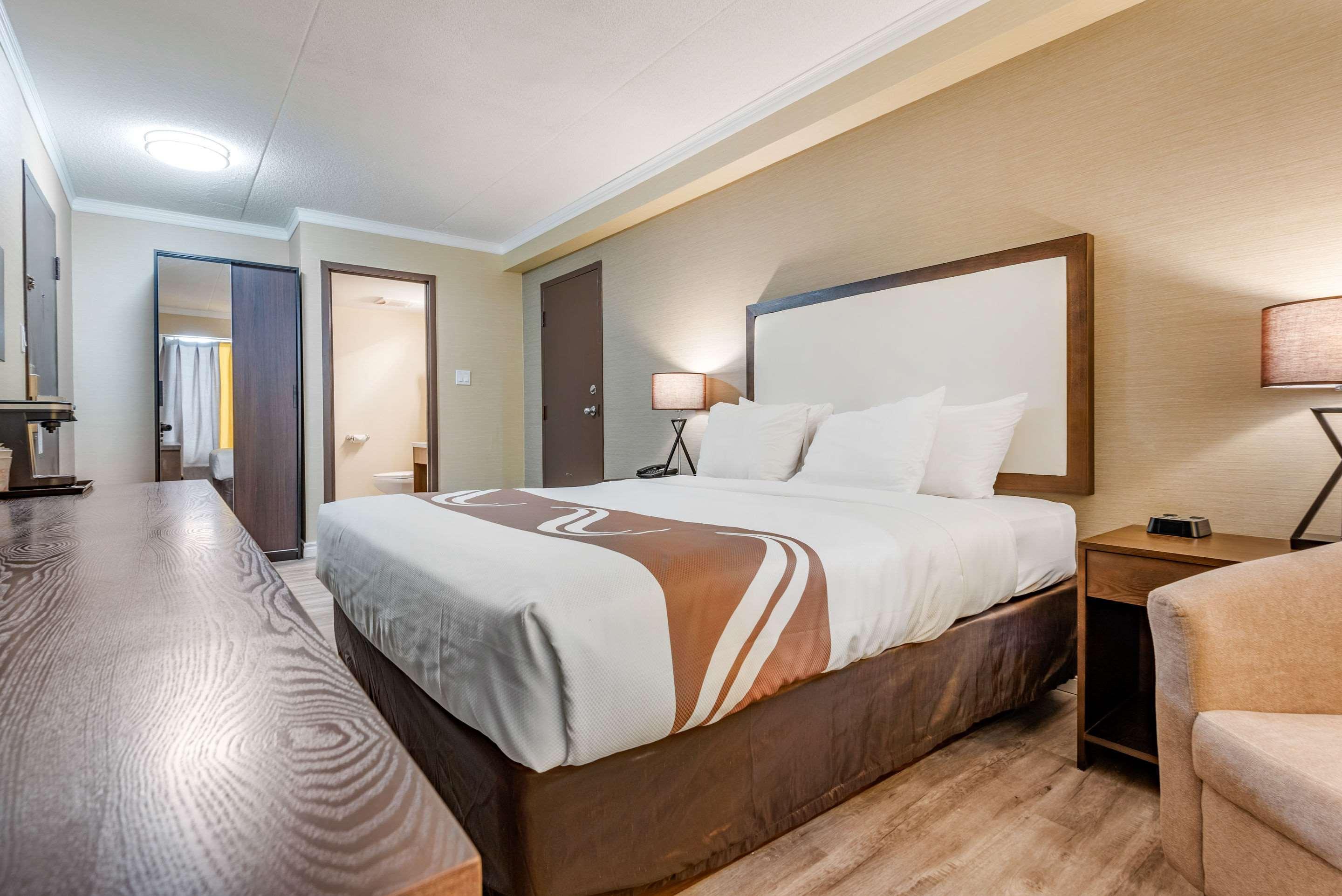 Quality Inn & Suites Niagara Falls Esterno foto