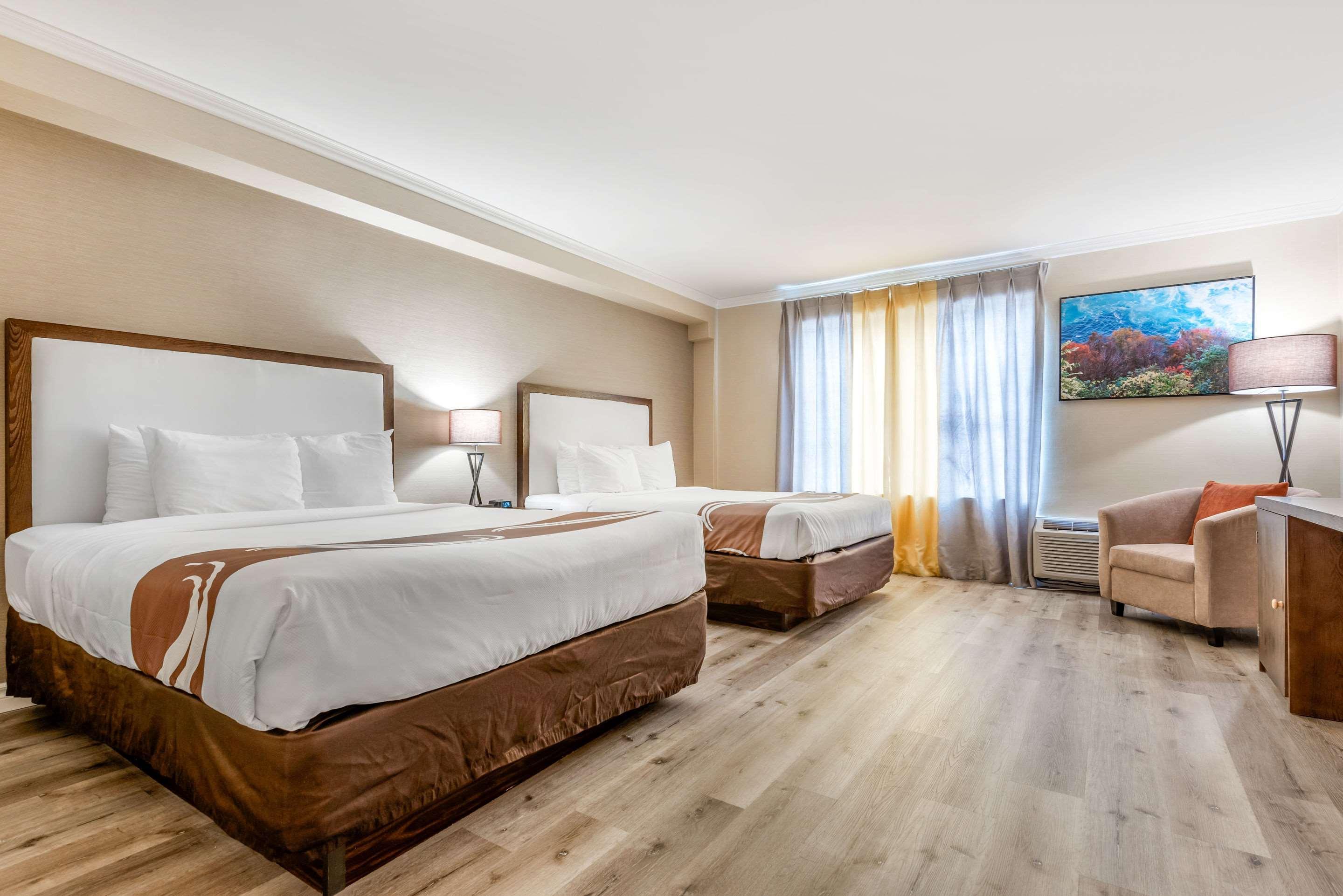 Quality Inn & Suites Niagara Falls Esterno foto