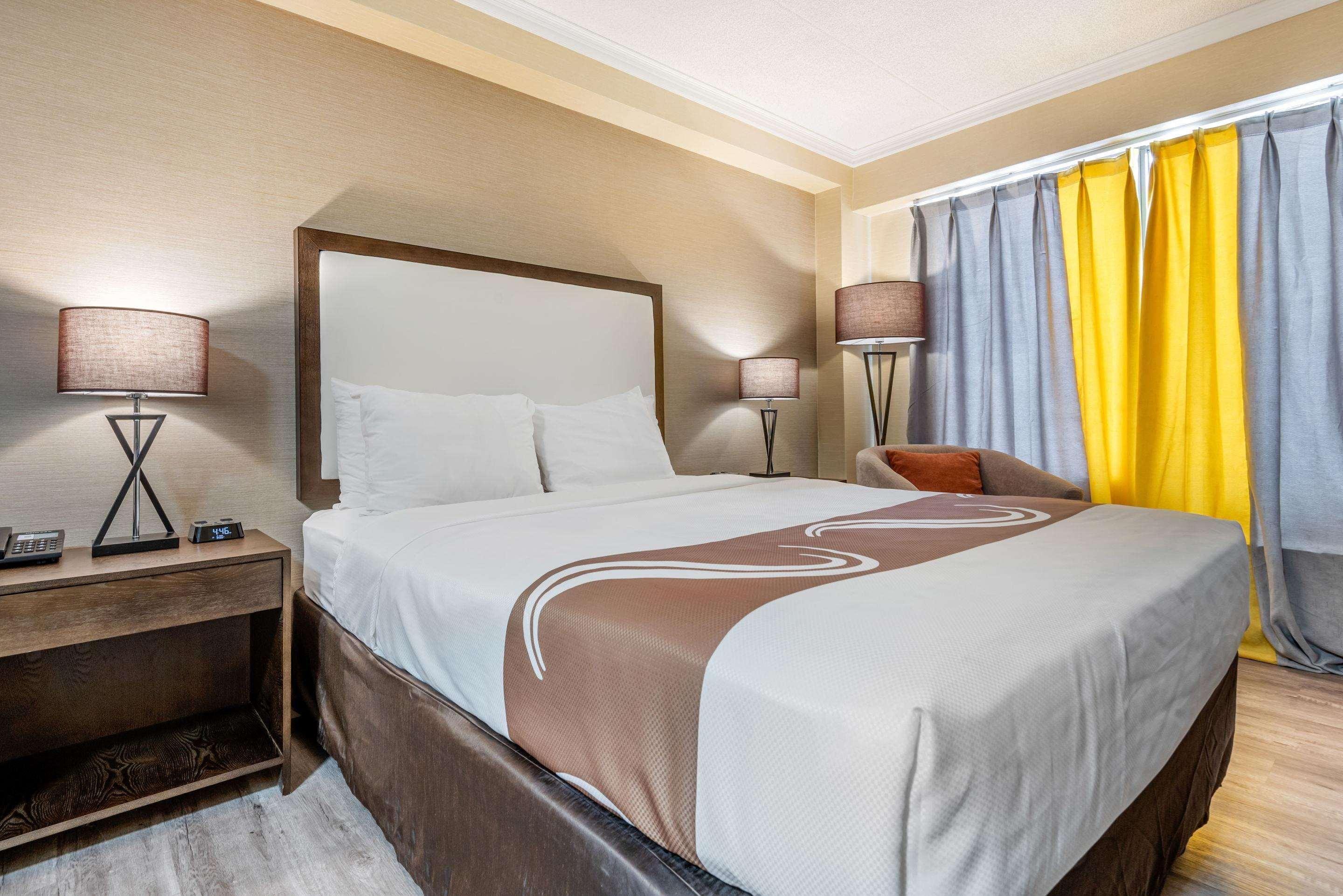 Quality Inn & Suites Niagara Falls Esterno foto