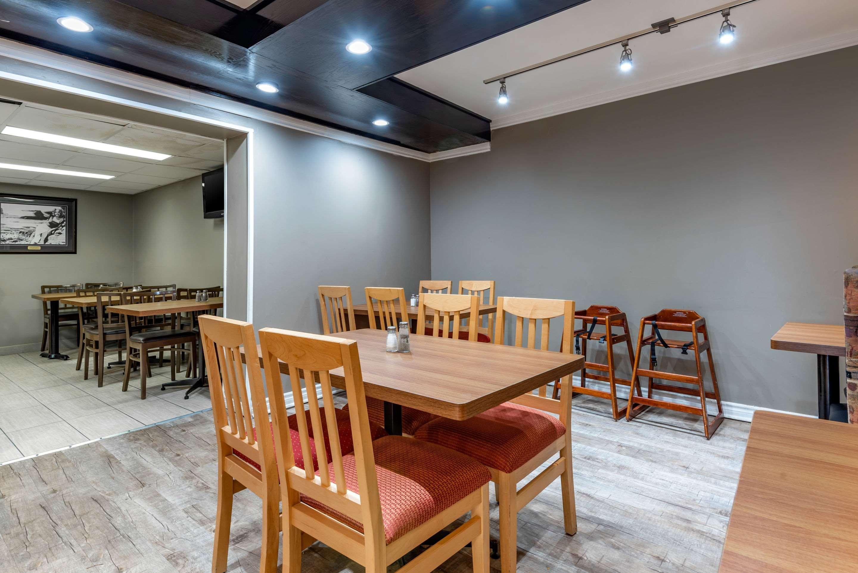 Quality Inn & Suites Niagara Falls Esterno foto