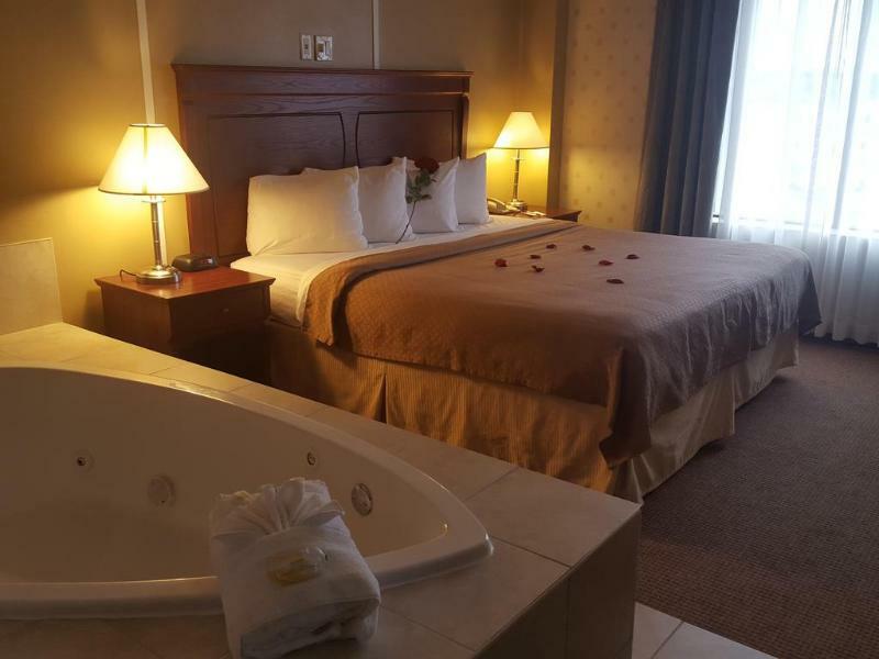 Quality Inn & Suites Niagara Falls Esterno foto